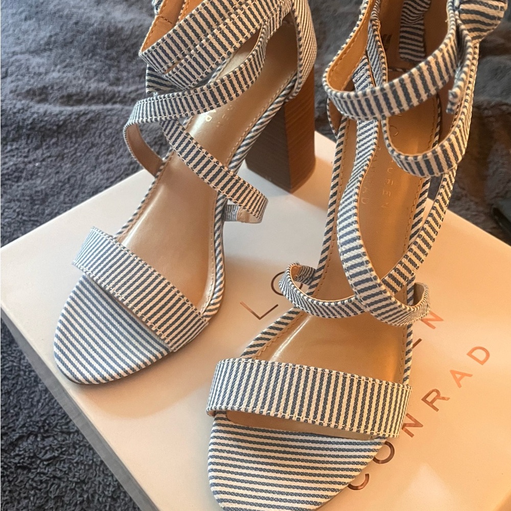 LC Lauren Conrad Striped Heels in Blue and White